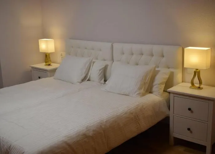 Disfruta Leon En Este Duplex A 350M De La Catedral
