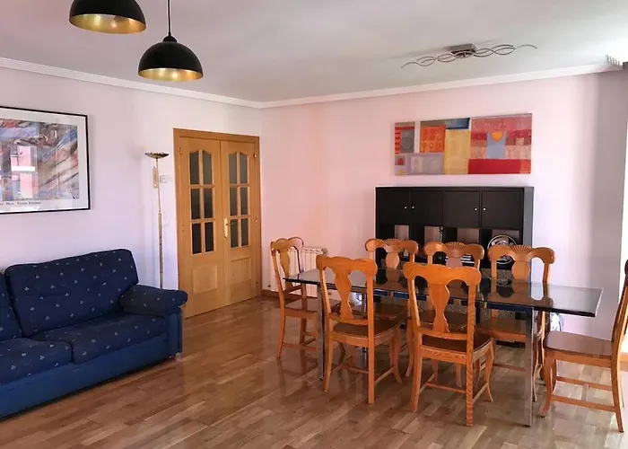 Disfruta Leon En Este Duplex A 350M De La Catedral
